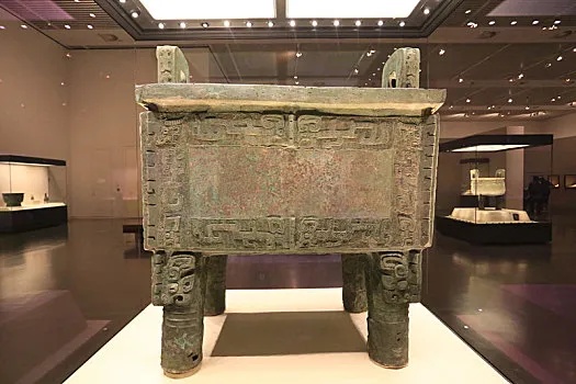 后母戊鼎整体外观青铜器纹饰清晰可见_1