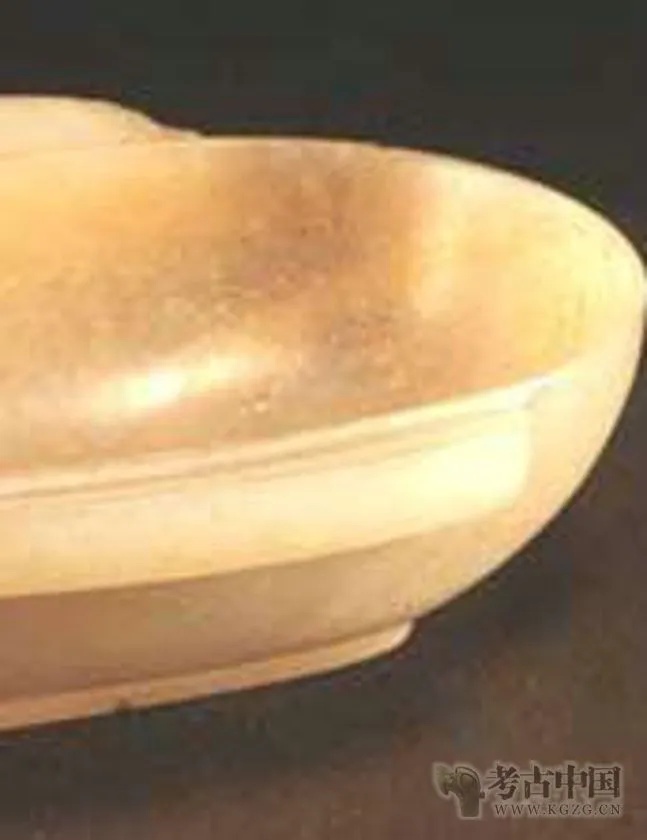 吉林省博物院汉白玉耳杯雕刻细节特写_2