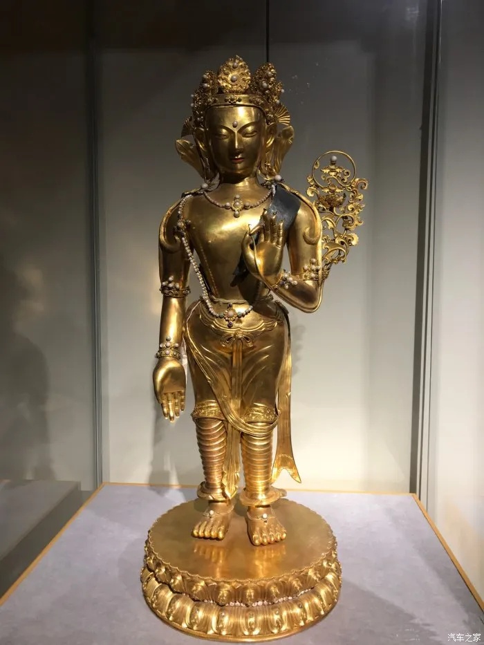 南京博物院藏清代金观音菩萨立像通高88厘米金光璀璨庄严立姿_1