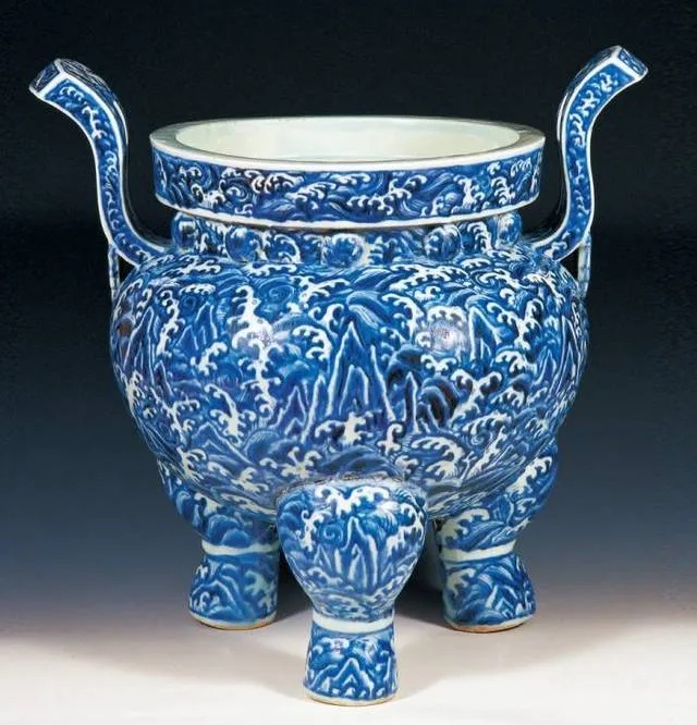 南京博物院藏青花寿山福海纹瓷炉全景_1