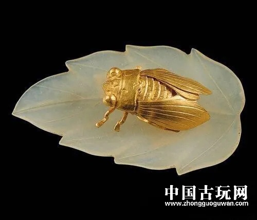 金蝉栖于温润玉叶展现明代工艺精妙_1