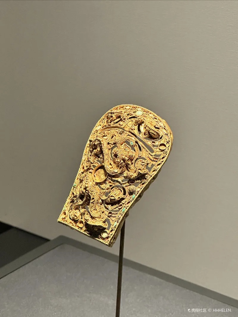 安徽楚文化博物馆藏元和二年鎏金银神兽刻纹铜舟_1