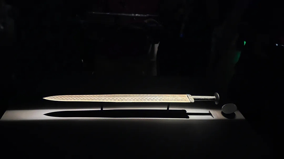 湖北省博物馆越王勾践剑全景展示_1