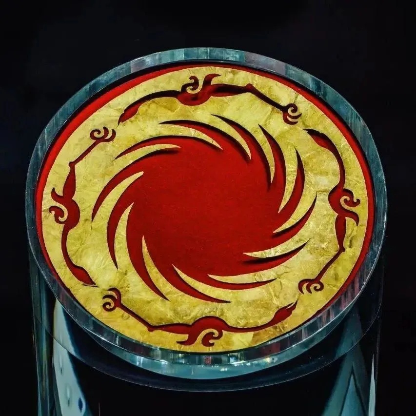 太阳神鸟金箔圆形金饰红日与四神鸟环绕_1