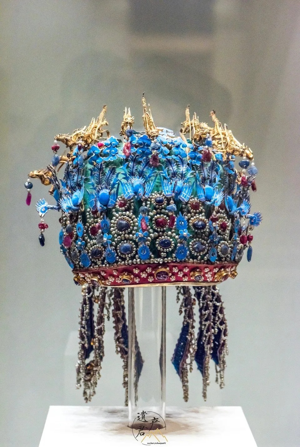 明孝端皇后九龙九凤冠金饰镶嵌红宝石与珍珠_1