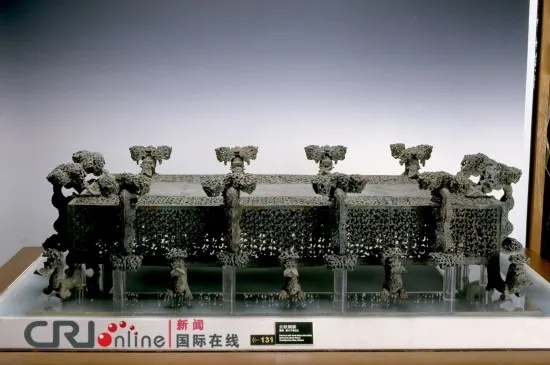 河南博物院云纹铜禁青铜器细节展示_1